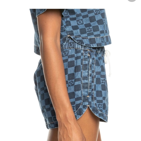 NWT Roxy Denim Shorts - Picture 3 of 6